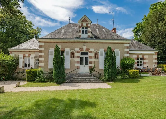 Ancien pavillon de chasse du château de Chaumont sur Loire